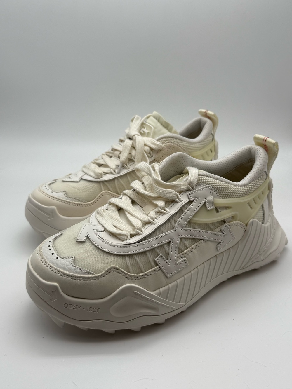 Off-White ODSY - 1000 Sneakers Size 38